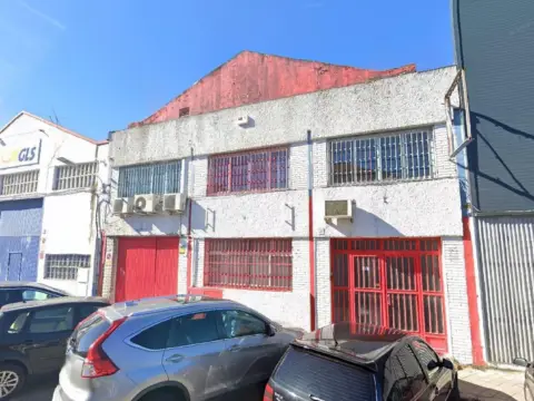 Nave industrial en calle de Navalcán, 21